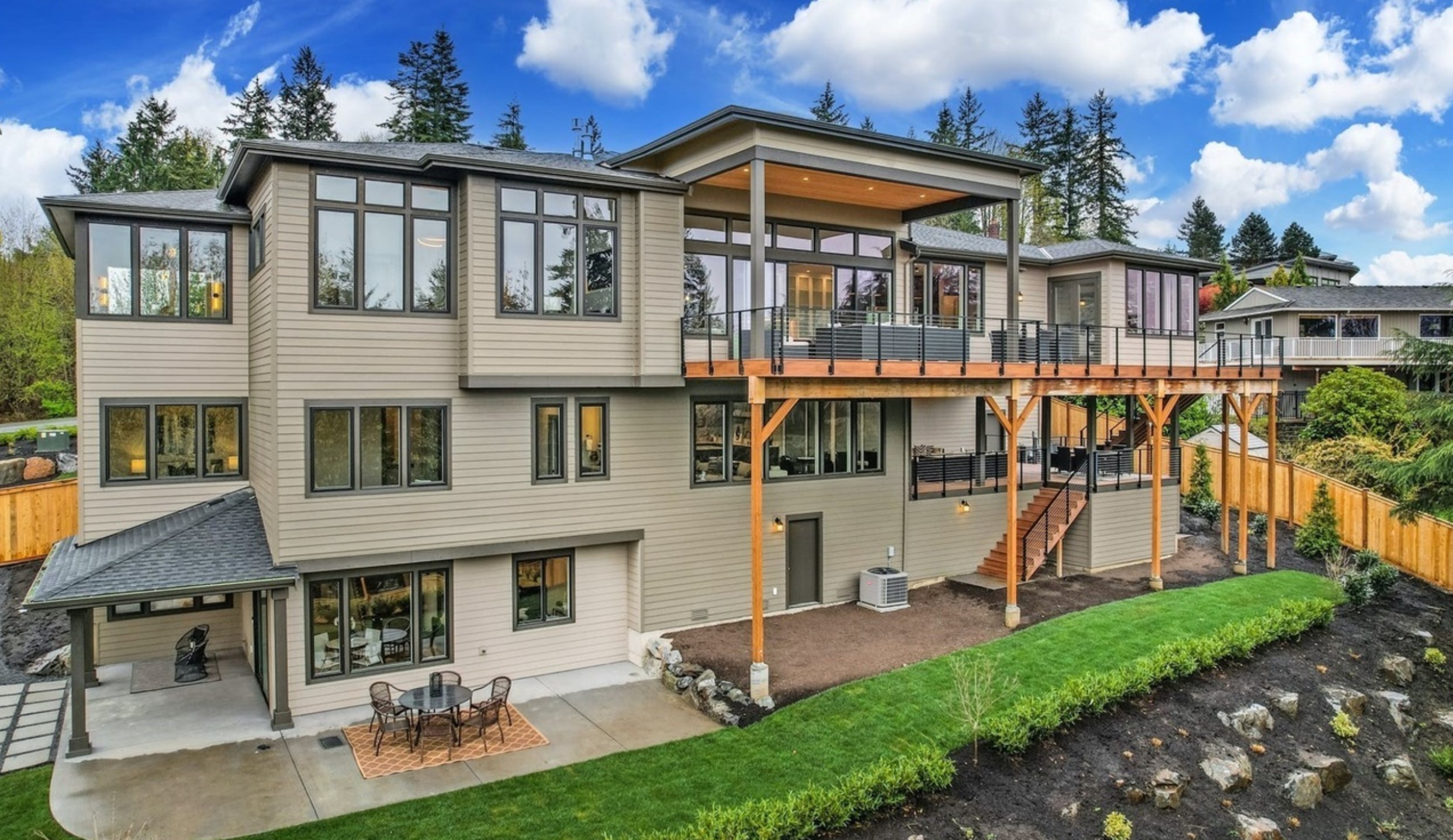 Bold Design in Bellevue: Structural Design Becomes Home’s Signature Features